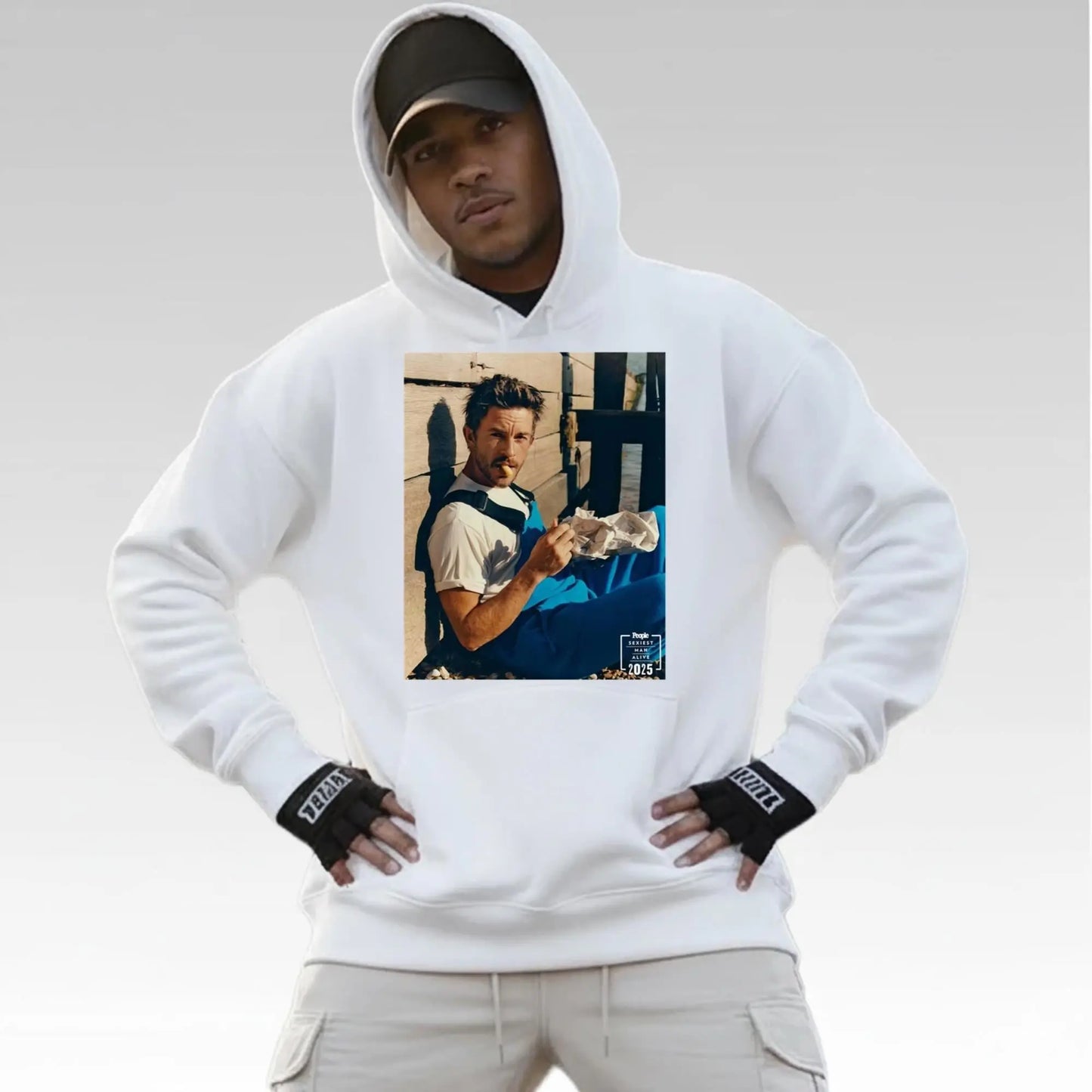 2025 Jonathan Bailey People Sexiest Man Alive Shirt - Bigfirefashion